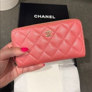 CHANEL Caviar Classic Small Zippy Wallet CC